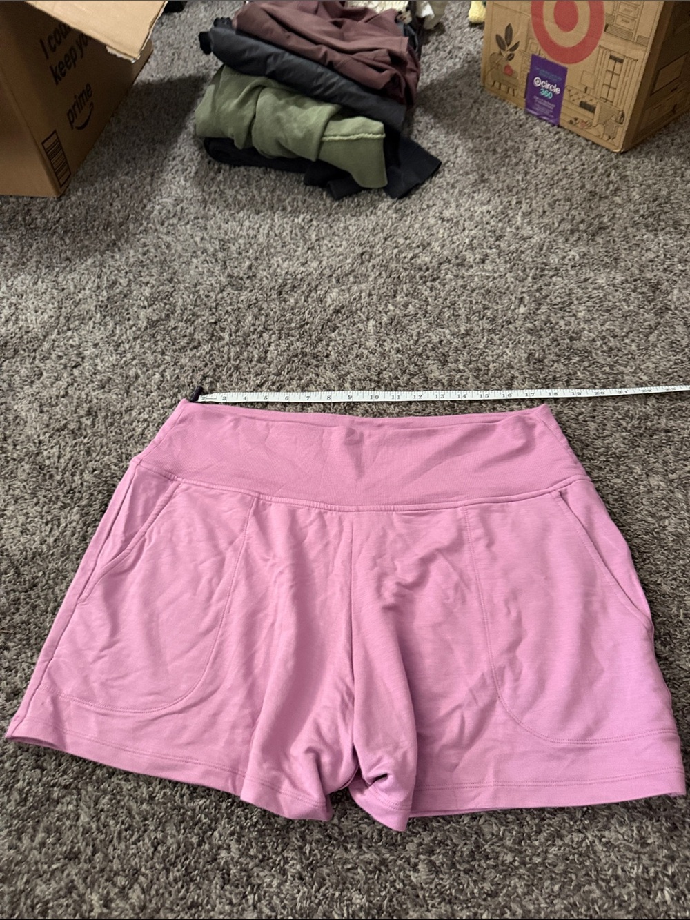 Athleta XL pink pull-on shorts with pockets